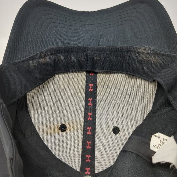 Under Amour Logo Fitted Baseball Hat Black XL Solid 6 Panel Vent Holes - Picture 8 of 9
